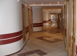 Для чего в общественных зданиях отбойные доски