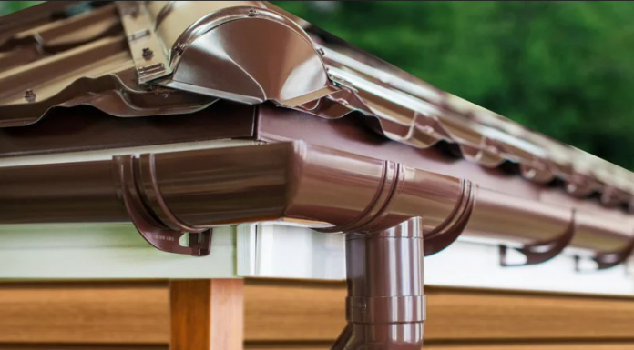 Преимущества пластиковых водосточных систем