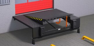 Уравнительные платформы с поворотной аппарелью: почему выбирают продукцию Алютех, чем отличаются произведенные под этим брендом платформы, почему они безопаснее аналогов