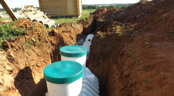 Септик на даче: для чего нужен, основные функции, как и где выбрать, что нужно знать про очистку воды, плюсы и недостатки?