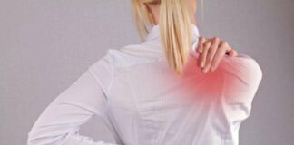 Боль в спине и лечение. Невролог, ортопед или семейный врач — кого выбрать?