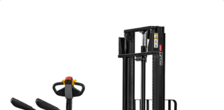 Самоходный штабелер: для чего нужен и как выбрать