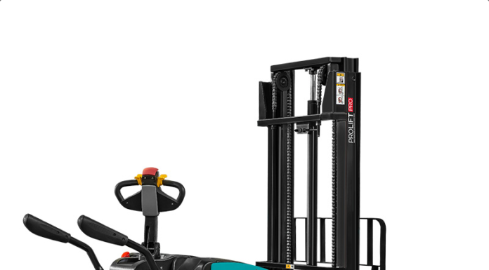 Самоходный штабелер: для чего нужен и как выбрать