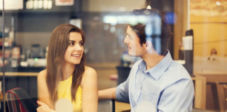 Почему мужчины чаще знакомятся в интернете