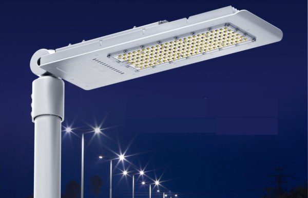 Причины выбрать для склада или улицы светодиодное освещение