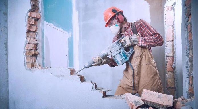 Демонтажные работы по лучшим ценам в Москве