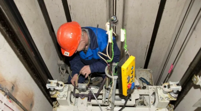 Чем выгодна покупка запчастей для лифтов: какие комплектующие изнашиваются быстрее других