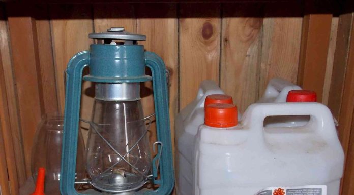 Свойства и сферы применения керосина: на что обратить внимание, работая с керосином