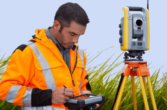 Помощь геодезистов в строительстве, прокладке коммуникаций и дорог в Москве: подробности