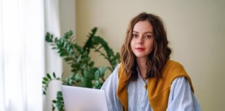 Получение профессионального онлайн-образования по специальности психолог-диетолог: виды, плюсы