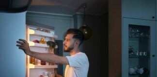 Холодильник: поломки и причины неисправности