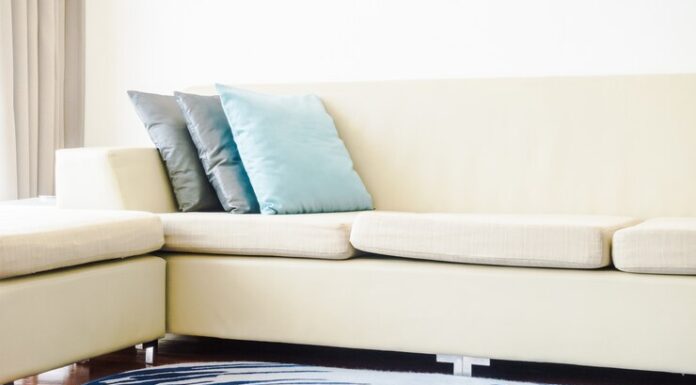 Плюсы дивана с оттоманкой: подробности