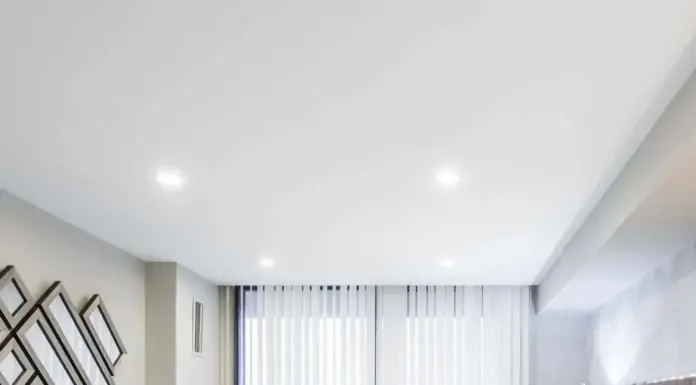 Натяжной потолок под ключ: современные технологии и дизайнерские решения