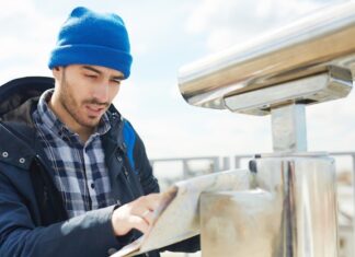 Вентиляция кровли в частном доме: монтаж и вывод