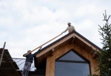 Строительство каркасной кровли: уклон и обрешётка