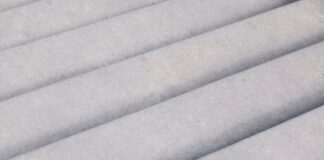 Какой толщины ОСБ для кровли: выбор под профлист и черепицу