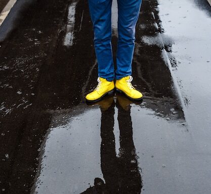 Какой профлист брать для кровли: частый выбор кровельщика