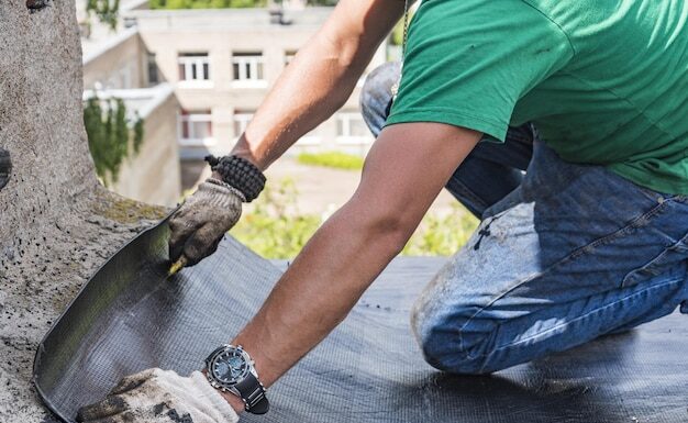 Мастика для кровли: как использовать праймер и герметик